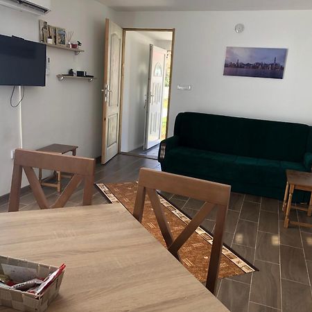 Mia Apartmani - Novoizgradjeni Objekat Gornji Milanovac Dış mekan fotoğraf