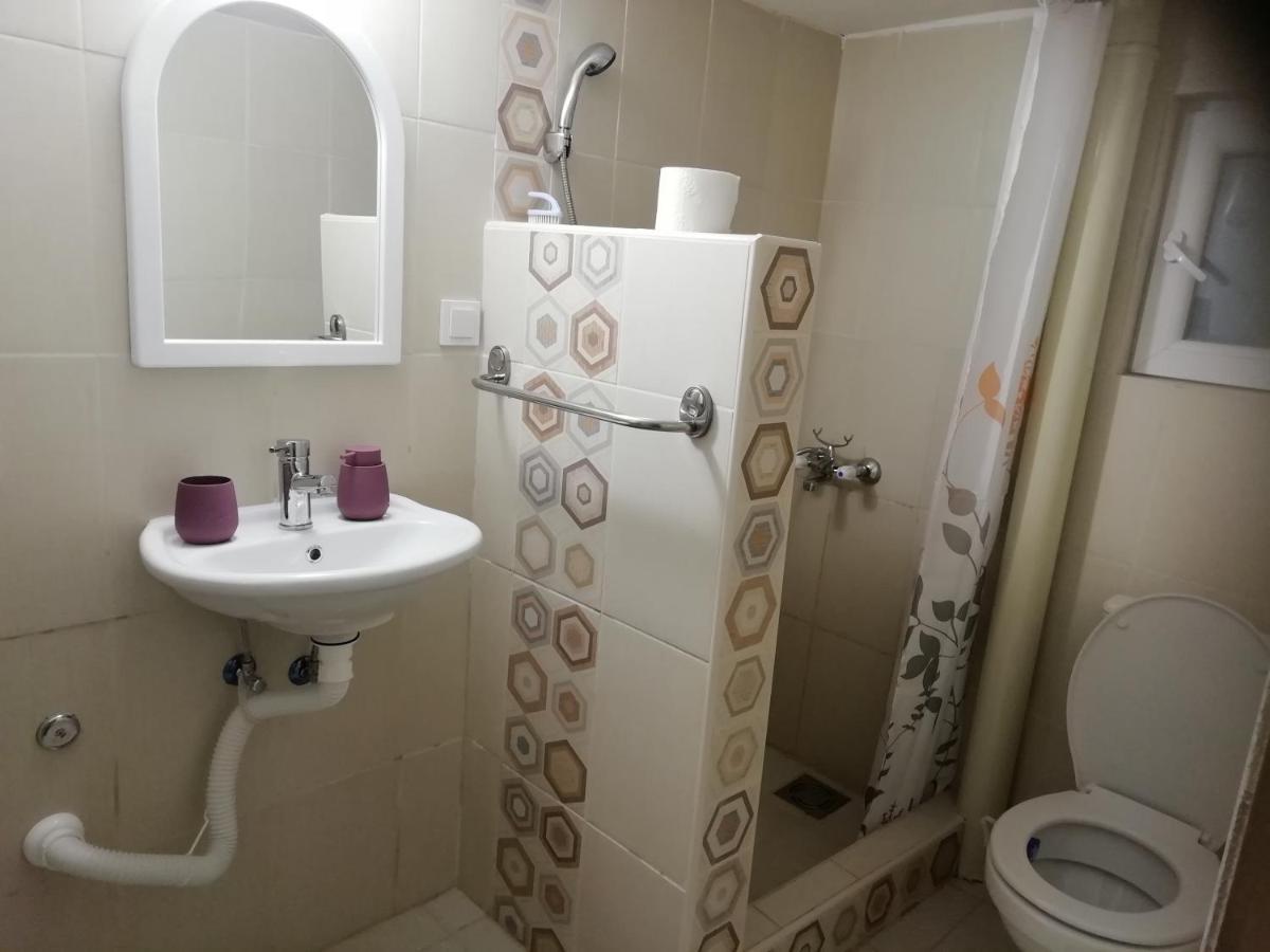 Mia Apartmani - Novoizgradjeni Objekat Gornji Milanovac Dış mekan fotoğraf