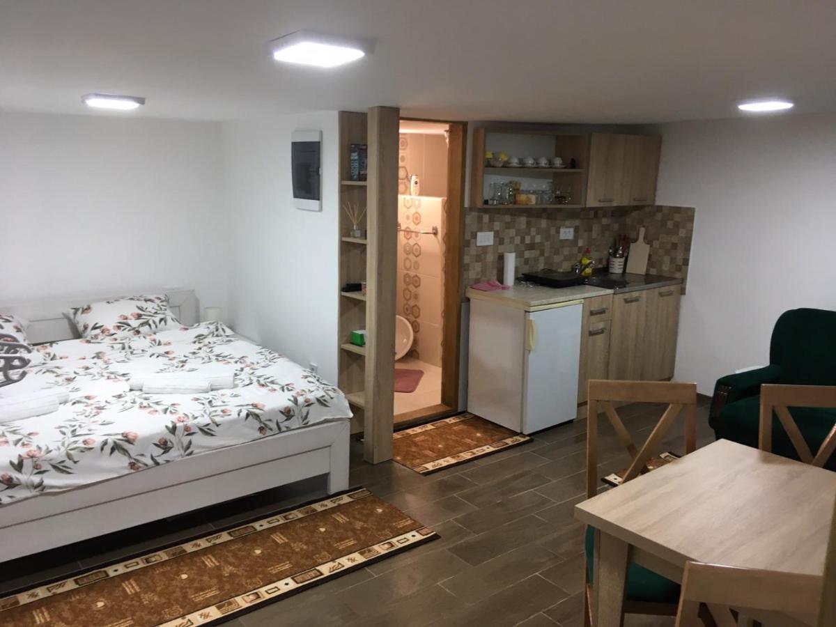 Mia Apartmani - Novoizgradjeni Objekat Gornji Milanovac Dış mekan fotoğraf