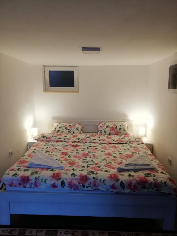 Mia Apartmani - Novoizgradjeni Objekat Gornji Milanovac Dış mekan fotoğraf